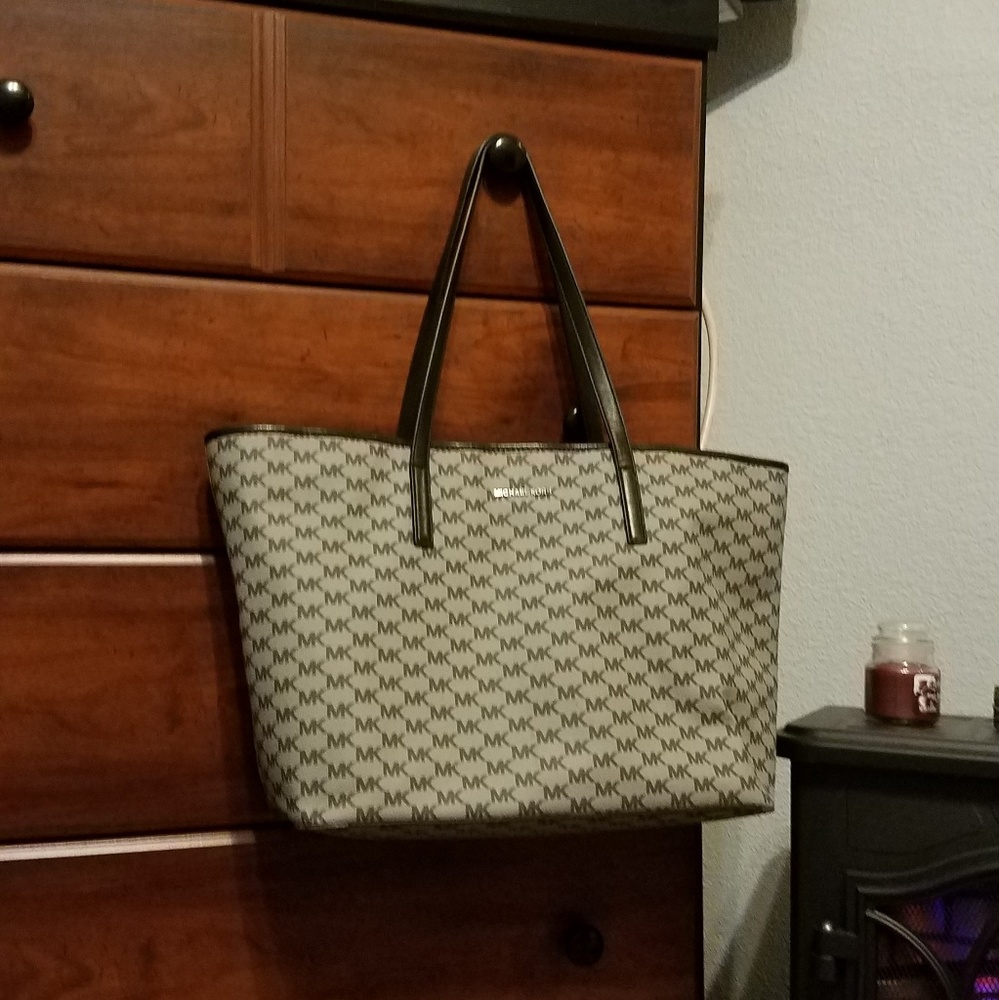 Mk purse